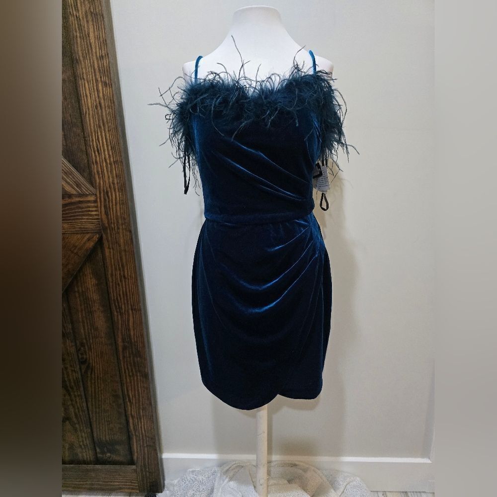 Betsy & Adam A5909 Velvet Feather Trim Ruched Dress NWT SZ 12 Blue